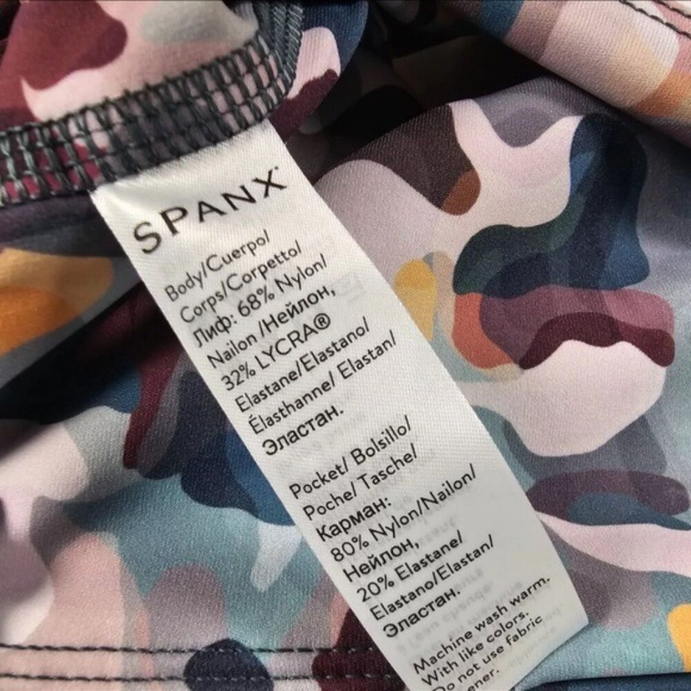 Spanx Women's Size Large Booty Boost Active Leggings Camo Ruby Print 7/8 Length - Picture 6 of 7